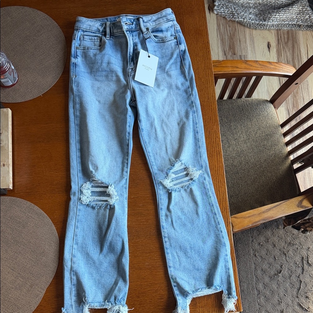 BUCKLE HIDDEN JEANS NWT